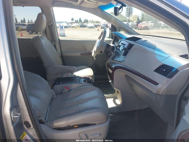 5TDYK3DC7ES442121 Toyota Sienna Xle V6 8 Passenger
