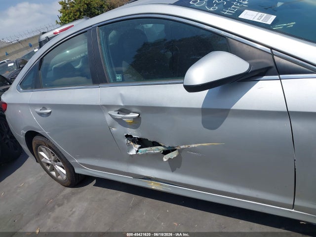 5NPE24AF1JH599425 Hyundai SONATA SE