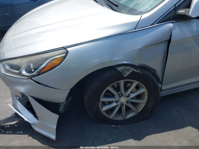 Hyundai SONATA SE 2018 5NPE24AF1JH599425 Image 11