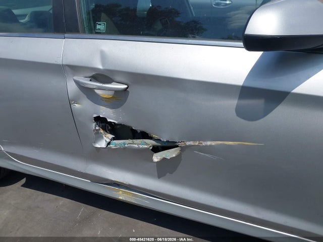 Hyundai SONATA SE 2018 5NPE24AF1JH599425 Image 17
