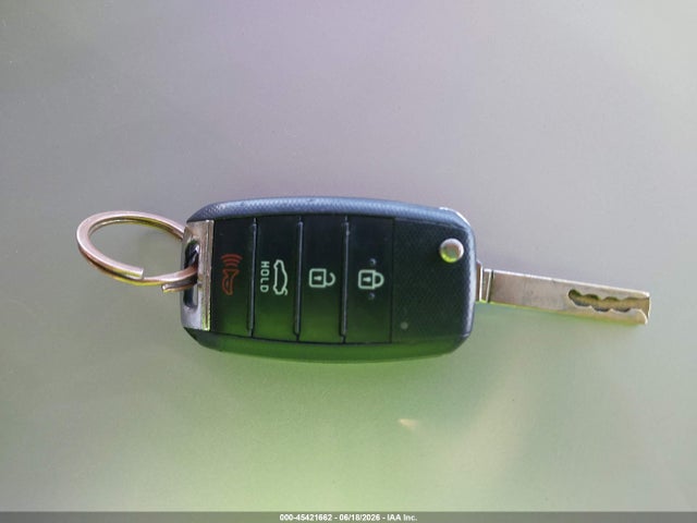 KIA Optima Lx 2017 5XXGT4L30HG170940 Image 11