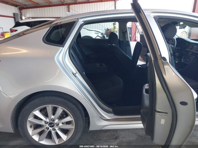 KIA Optima Lx 2017 5XXGT4L30HG170940 Image 8