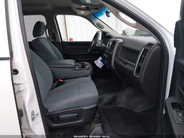 45421674 :رقم المزاد ، 1C6RR7FGXJS326217 vin ، 2018 Ram 1500 Tradesman  4x4 6'4 Box مزاد بيع