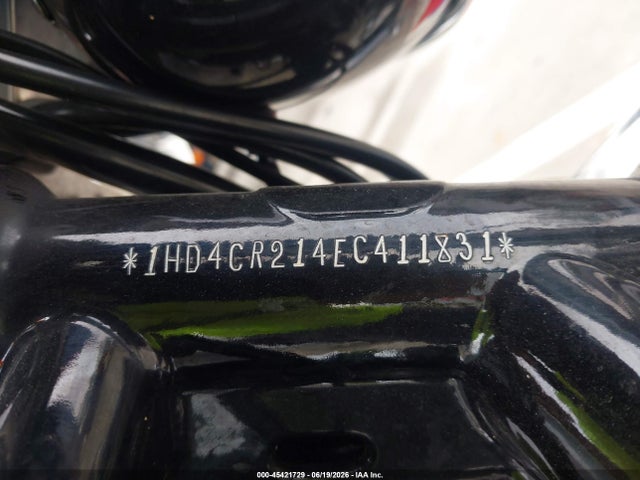Harley-Davidson Xl883 Superlow 2014 1HD4CR214EC411831 Image 10
