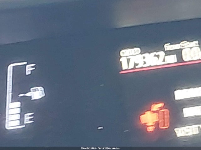 45421788 :رقم المزاد ، JTDKDTB33F1581471 vin ، 2015 Toyota Prius C One مزاد بيع