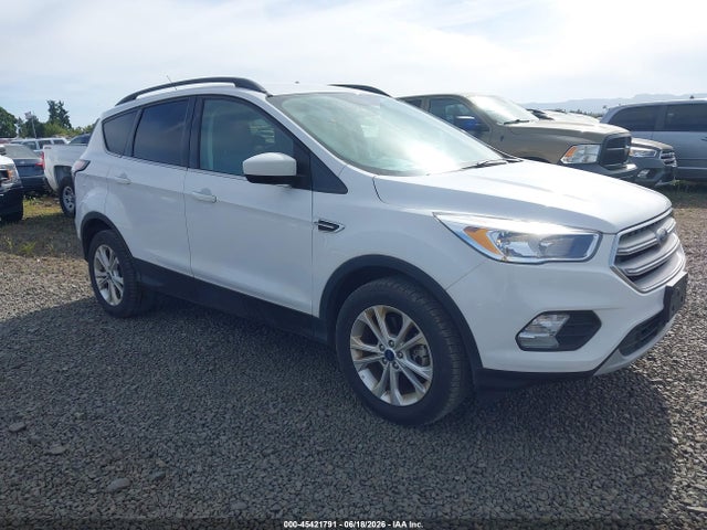 Ford ESCAPE SE 2018 1FMCU9GD4JUD08681 Image 1