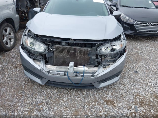 45421792 :رقم المزاد ، 19XFC2F58GE082867 vin ، 2016 Honda Civic Lx مزاد بيع