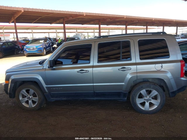 2012 Jeep Patriot Latitude მანქანა იყიდება აუქციონზე, vin: 1C4NJRFB9CD523692, აუქციონის ნომერი: 45421801