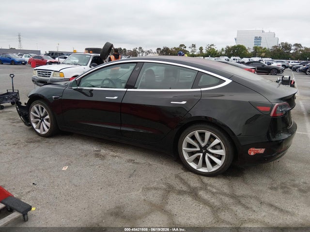 Tesla Model 3 Long Range/mid Range 2018 5YJ3E1EA9JF010728 Image 15