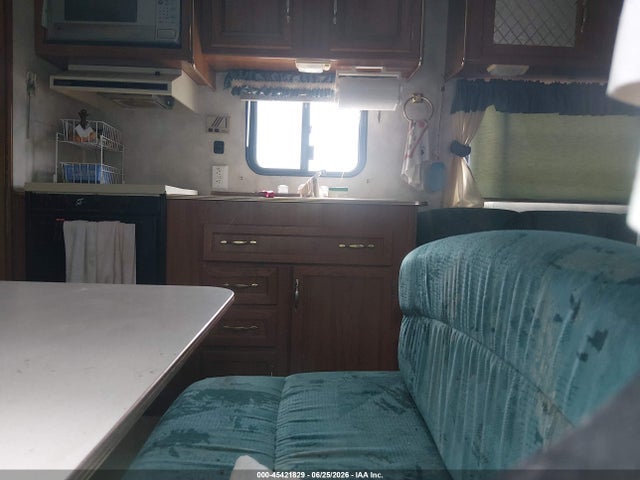 Продаж на аукціоні авто 1996 Coachmen Catalina 279 Tb, vin: 1TC3B557XT1000078, номер лоту: 45421829