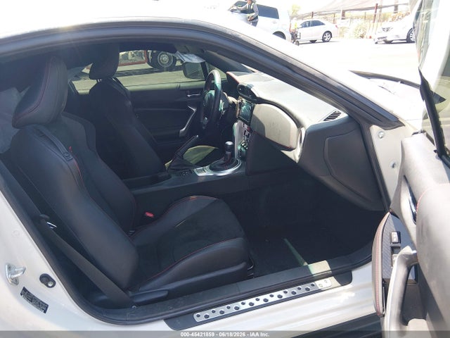 2020 Subaru Brz Limited მანქანა იყიდება აუქციონზე, vin: JF1ZCAC14L8702908, აუქციონის ნომერი: 45421859