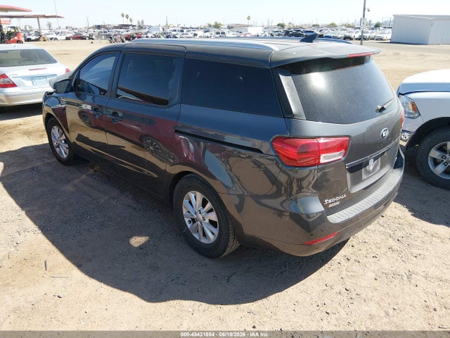 KIA SEDONA LX 2017 KNDMB5C19H6326157 Image 3
