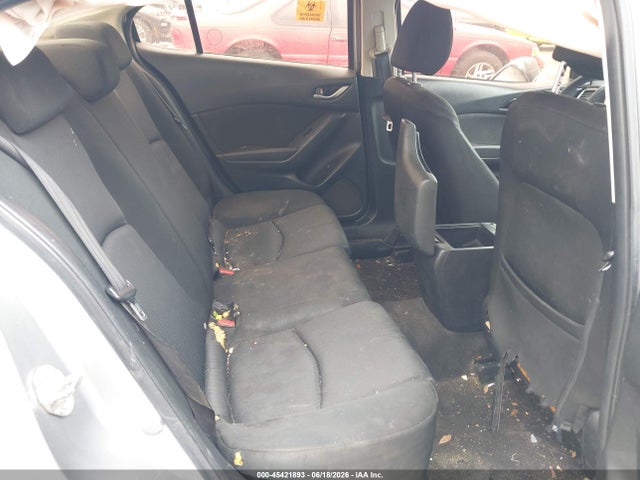 3MZBM1U71FM195961 Mazda Mazda3 I Sport