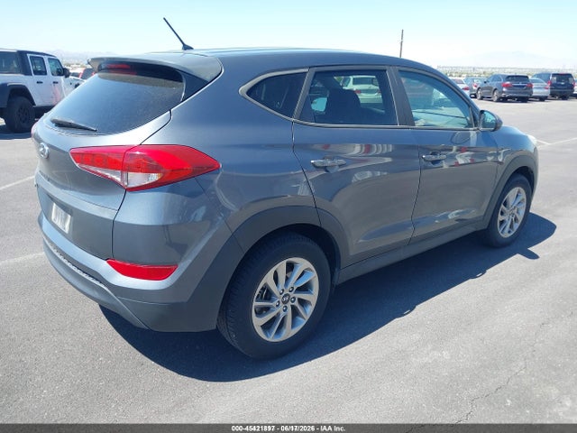 Hyundai TUCSON SE 2018 KM8J23A42JU681673 Image 4