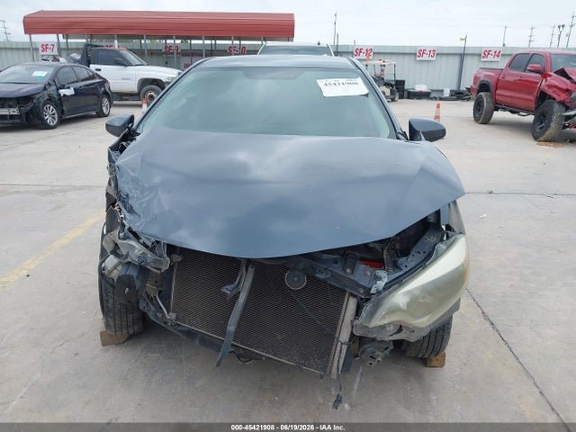 5YFBURHE4EP106045 Toyota COROLLA L