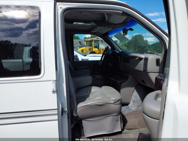 1998 Chevrolet Chevy Van G1500 მანქანა იყიდება აუქციონზე, vin: 1GBFG15R9W1099105, აუქციონის ნომერი: 45421926