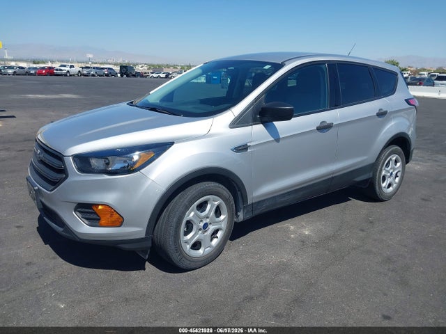 Ford ESCAPE S 2018 1FMCU0F70JUD08426 Image 2
