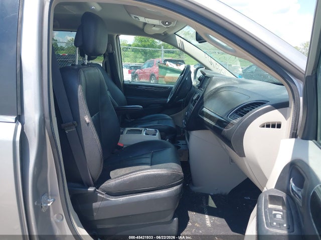 Продаж на аукціоні авто 2016 Chrysler Town & Country Touring, vin: 2C4RC1BGXGR260811, номер лоту: 45421933