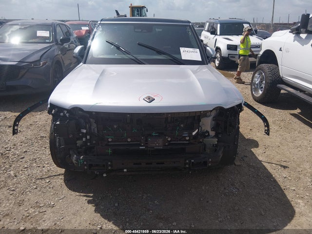 Rivian R1s 2025 7PDSGBBA5SN046704 Image 13
