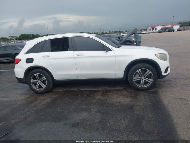 Продаж на аукціоні авто 2017 Mercedes-benz Glc 300, vin: WDC0G4JB8HF122949, номер лоту: 45422002