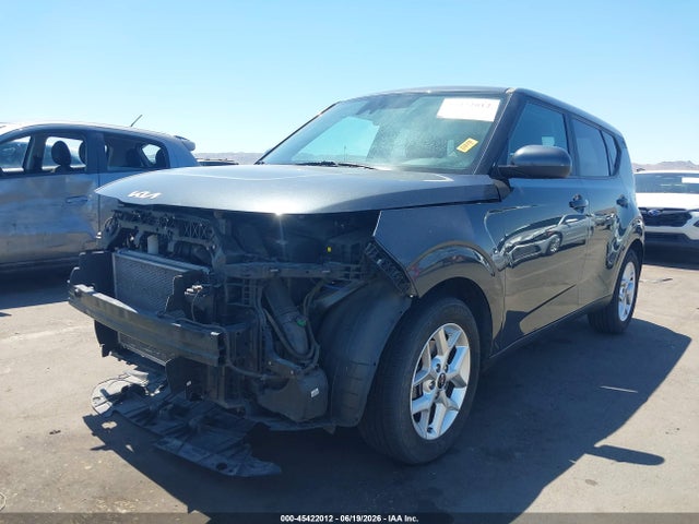 KIA SOUL LX 2022 KNDJ23AU9N7809769 Image 2