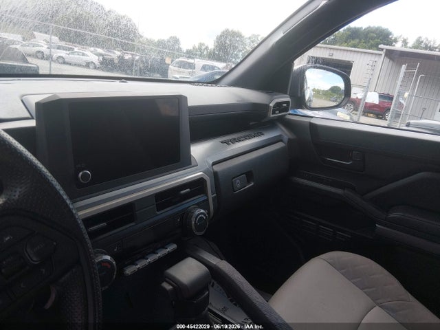 Auction sale of the 2025 Toyota Tacoma Sr5, vin: 3TMLB5JN4SM105123, lot number: 45422029