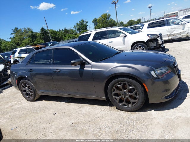 45422049 :رقم المزاد ، 2C3CCAGG9JH165429 vin ، 2018 Chrysler 300 300s Awd مزاد بيع