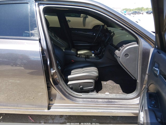 45422049 :رقم المزاد ، 2C3CCAGG9JH165429 vin ، 2018 Chrysler 300 300s Awd مزاد بيع
