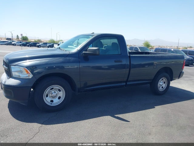 45422067 :رقم المزاد ، 3C6JR6DG7JG255351 vin ، 2018 Ram 1500 Tradesman  4x2 8' Box مزاد بيع