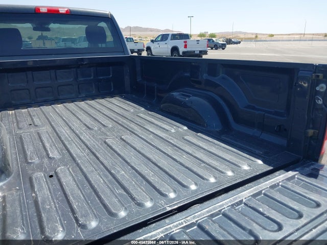 45422067 :رقم المزاد ، 3C6JR6DG7JG255351 vin ، 2018 Ram 1500 Tradesman  4x2 8' Box مزاد بيع