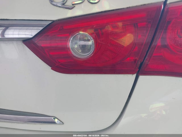 2015 Infiniti Q50 Premium მანქანა იყიდება აუქციონზე, vin: JN1BV7AP3FM337930, აუქციონის ნომერი: 45422104