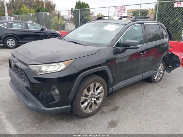 Продаж на аукціоні авто 2020 Toyota Rav4 Xle Premium, vin: 2T3C1RFV5LW087511, номер лоту: 45422118