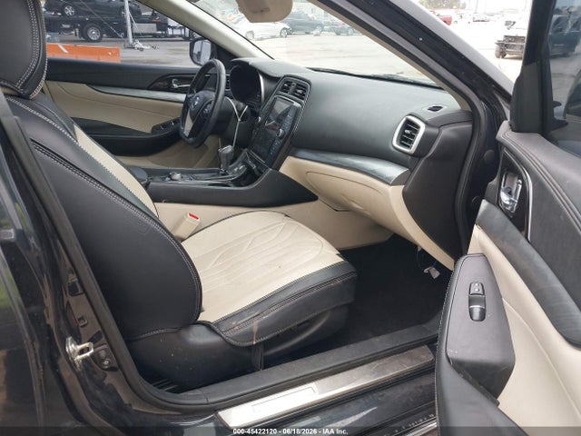 45422120 :رقم المزاد ، 1N4AA6AP9GC427000 vin ، 2016 Nissan Maxima 3.5 Sv مزاد بيع