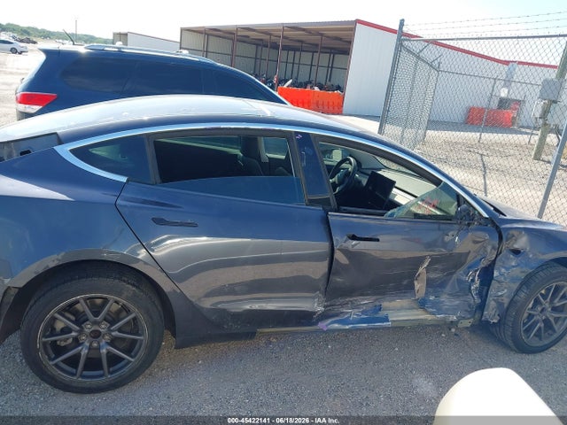 45422141 :رقم المزاد ، 5YJ3E1EA8KF308141 vin ، 2019 Tesla Model 3 Long Range/mid Range/standard Range/standard Range Plus مزاد بيع