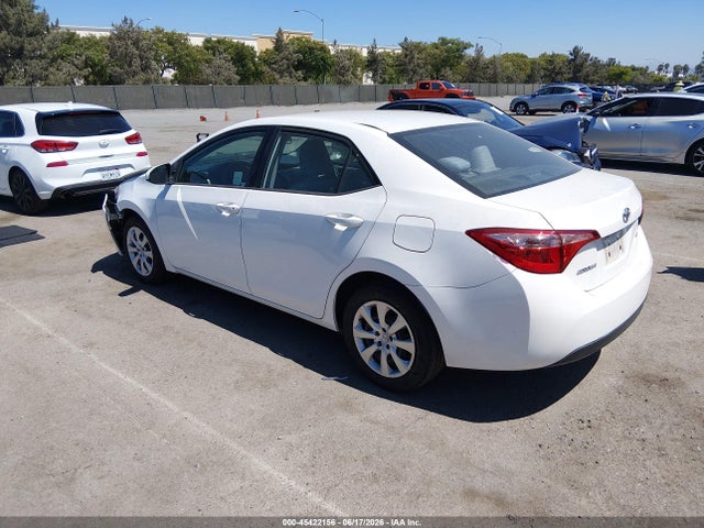 Toyota COROLLA LE 2019 5YFBURHE7KP925935 Image 3