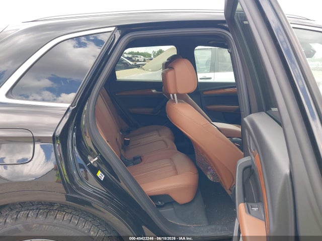 45422246 :رقم المزاد ، WA1AAAFY0M2090338 vin ، 2021 Audi Q5 Premium 45 Tfsi Quattro S Tronic مزاد بيع