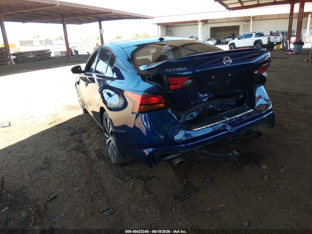 1N4BL4CV6NN358945 Nissan Altima Sr Fwd