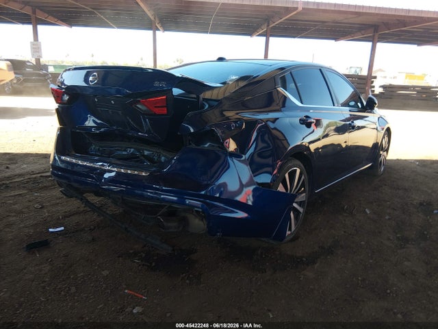1N4BL4CV6NN358945 Nissan Altima Sr Fwd