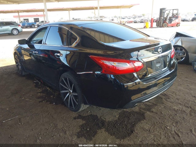 Nissan Altima 2.5 S 2017 1N4AL3AP7HC256628 Image 3