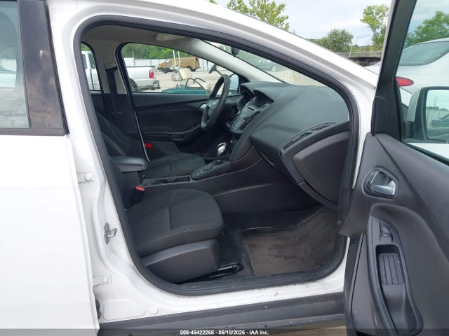 Aukcja sprzedaży 2015 Ford Focus Se, vin: 1FADP3F23FL250059, numer aukcji: 45422268