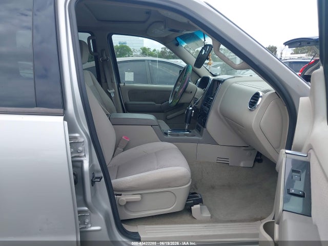 Auction sale of the 2006 Ford Explorer Xlt, vin: 1FMEU63E86ZA19545, lot number: 45422285