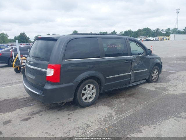 45422295 :رقم المزاد ، 2A4RR5DG3BR720171 vin ، 2011 Chrysler Town & Country Touring مزاد بيع
