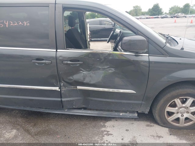 45422295 :رقم المزاد ، 2A4RR5DG3BR720171 vin ، 2011 Chrysler Town & Country Touring مزاد بيع