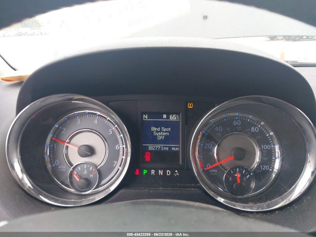 45422295 :رقم المزاد ، 2A4RR5DG3BR720171 vin ، 2011 Chrysler Town & Country Touring مزاد بيع