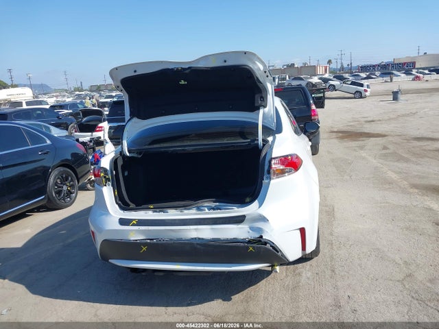 Toyota Corolla Hybrid Le 2022 JTDEAMDE5N3000372 Image 16
