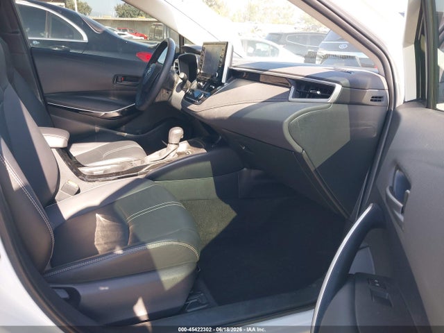 Toyota Corolla Hybrid Le 2022 JTDEAMDE5N3000372 Image 5