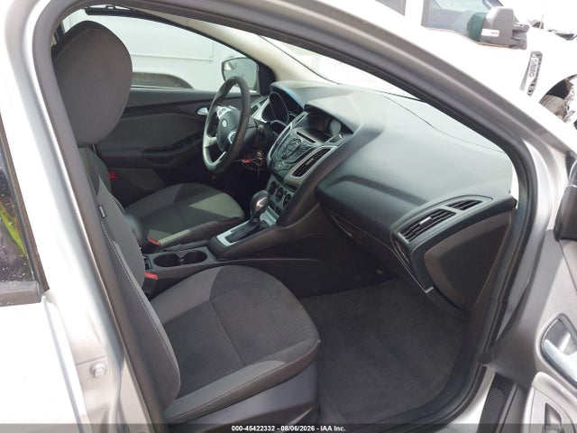 Ford FOCUS SE 2014 1FADP3K20EL239671 Image 5