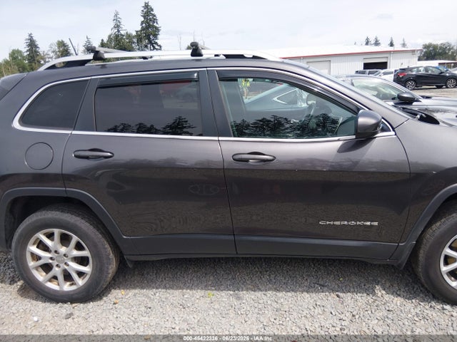 1C4PJMCB5HW657885 Jeep Cherokee Latitude 4x4