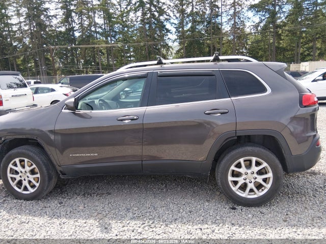 1C4PJMCB5HW657885 Jeep Cherokee Latitude 4x4