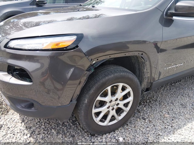 1C4PJMCB5HW657885 Jeep Cherokee Latitude 4x4